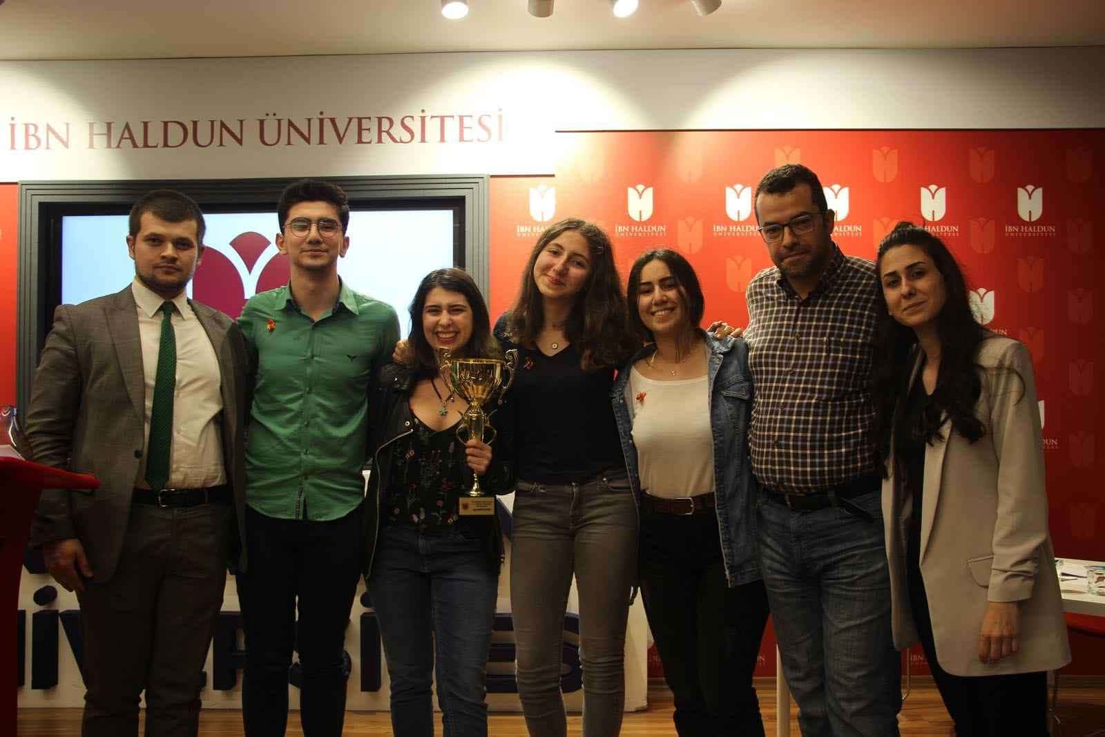 4. İbn Haldun Üniversitesi Türkiye Münazara Şampiyonu Robert Koleji Oldu