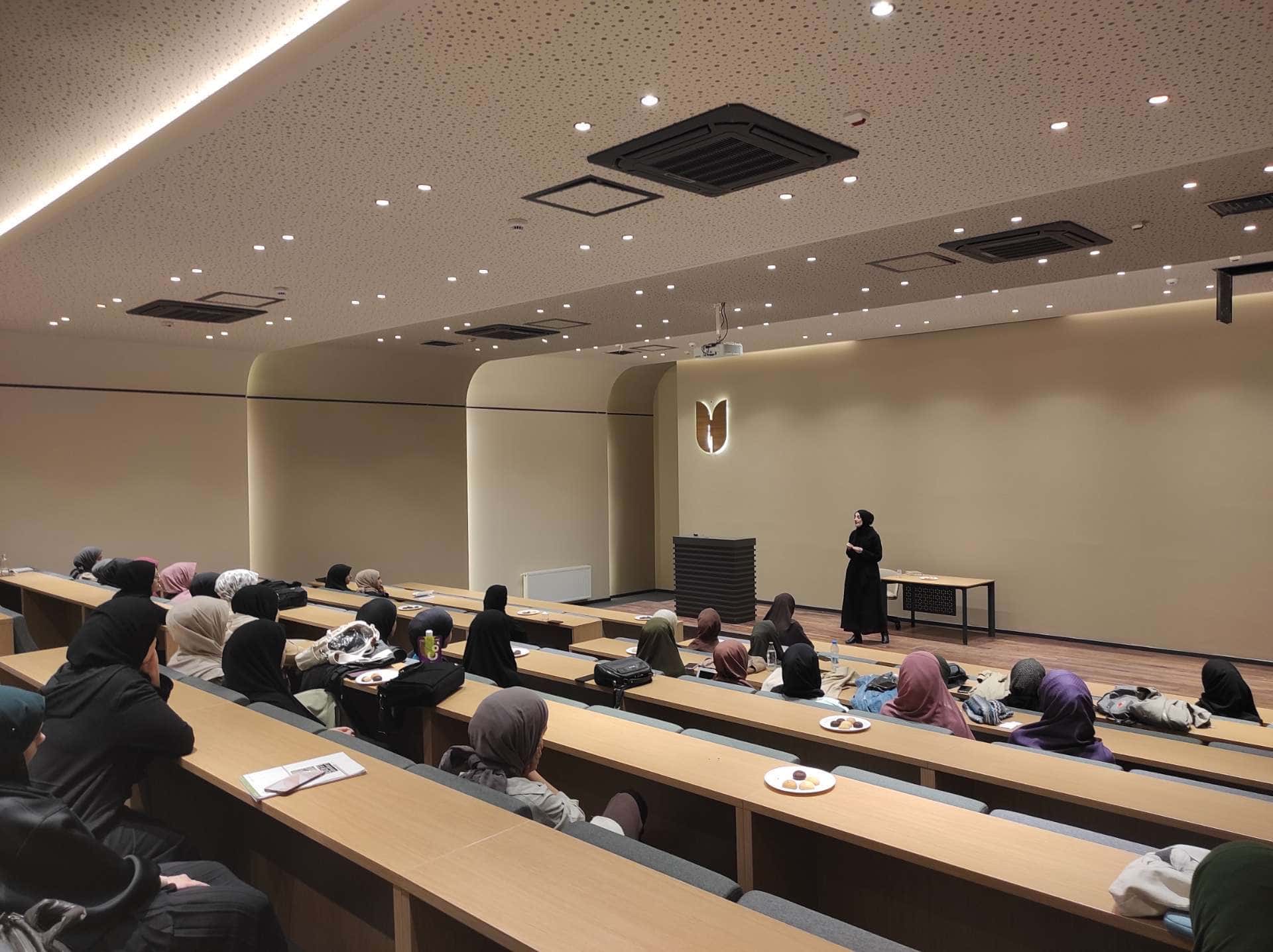'İnsanın İç Yolculuğu' Semineri Gerçekleştirildi