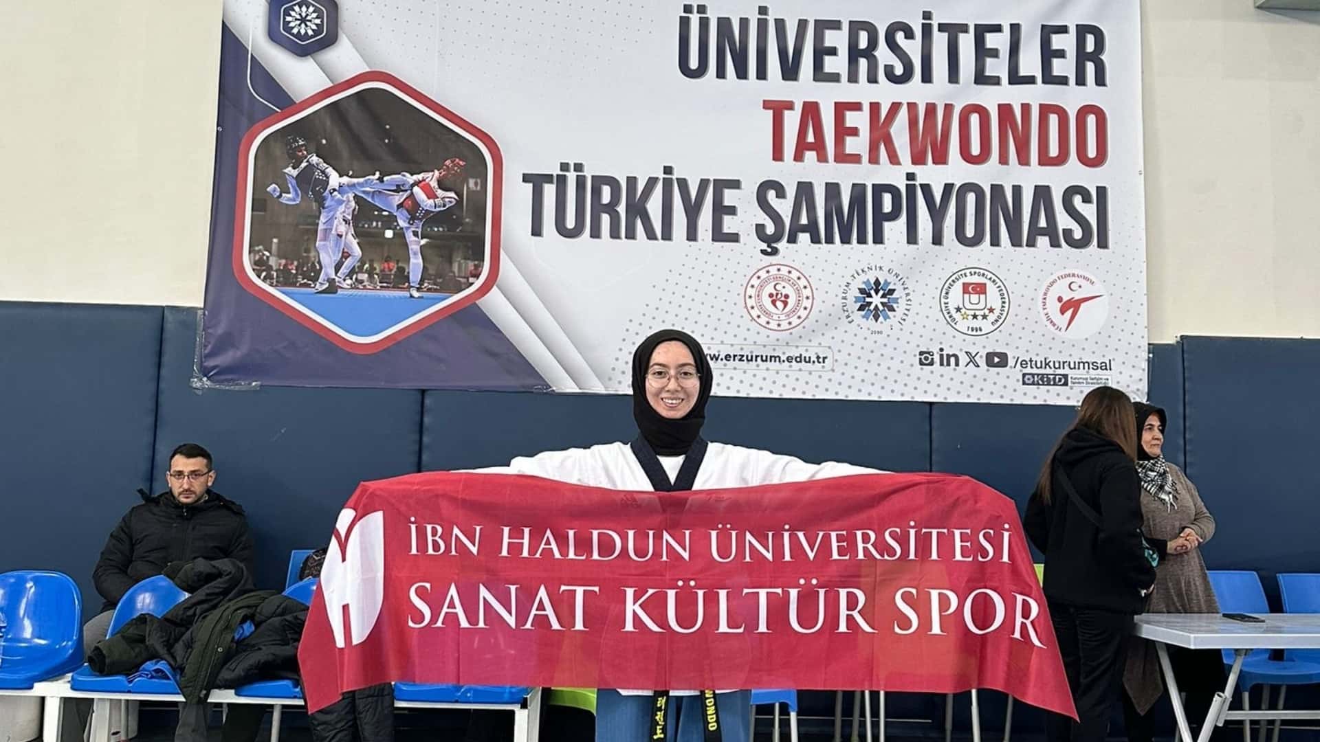 İHÜ, Üniversiteler Türkiye Taekwondo Şampiyonası'na Katıldı
