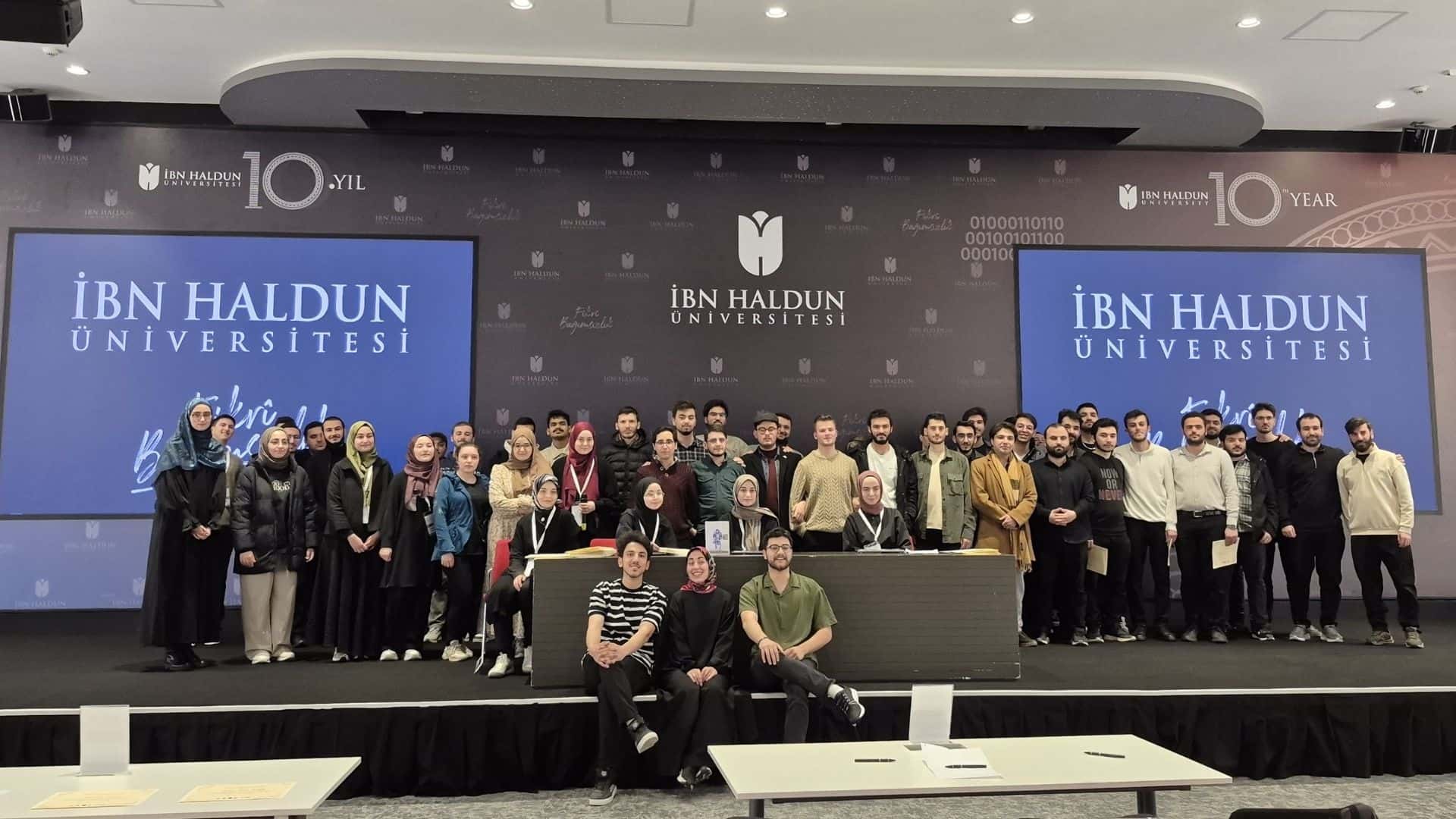 İHÜ Bilgi Yarışması