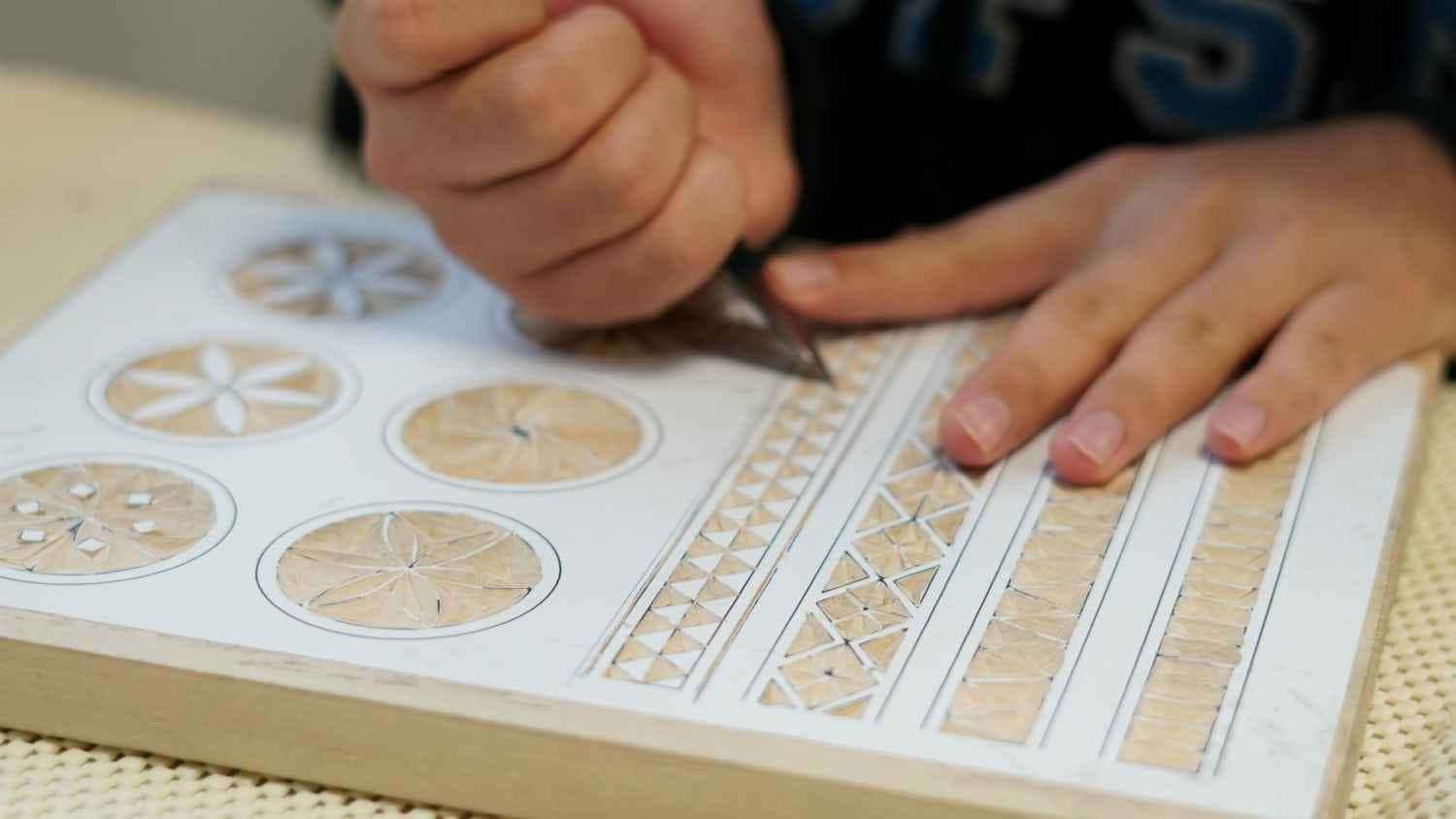 Ahşabın Ardındaki Sır