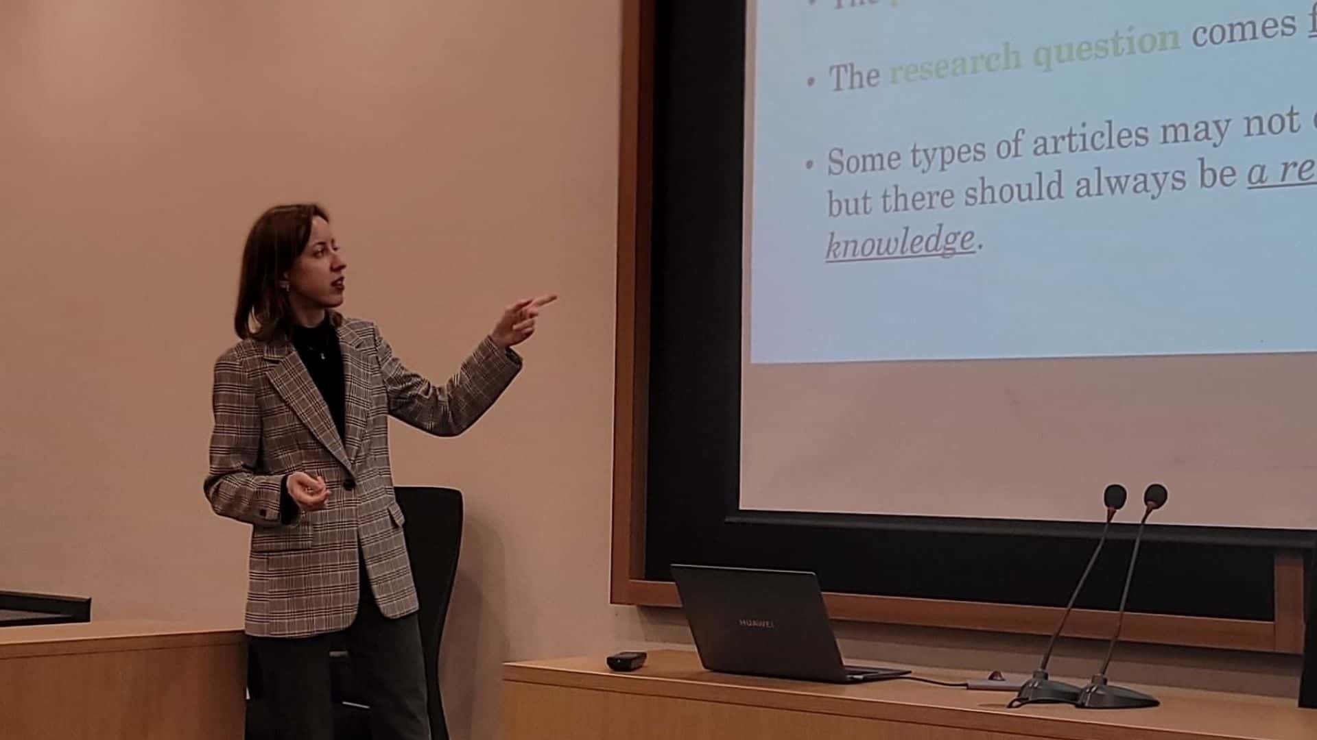 Article Autopsy 2: Writing A Meaningful Introduction and Literature Review
