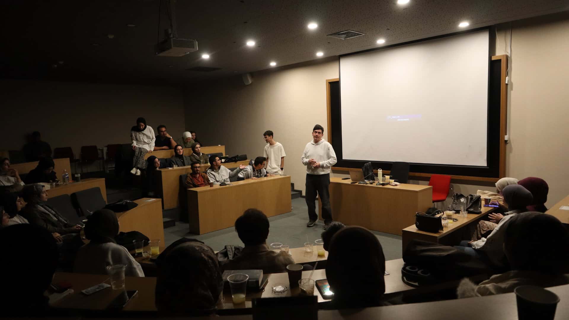 Debate Club Introductory Meeting